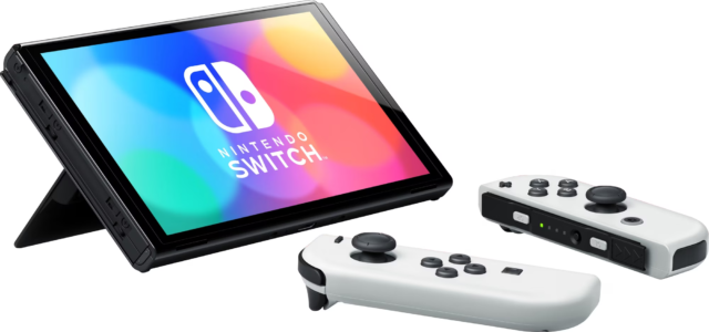 nintendo switch oled gamingkonsoll med hvite joy con